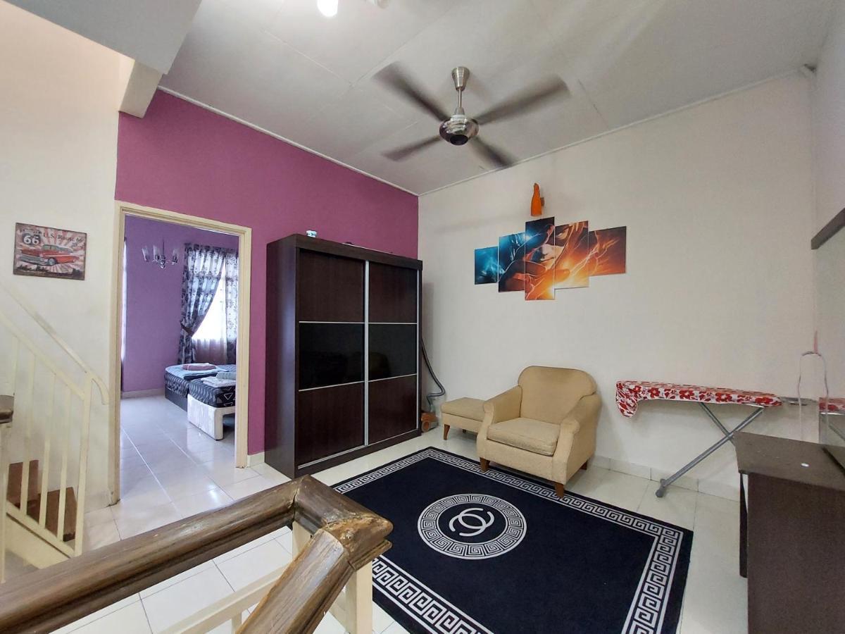 E&A Homestay Klia/ Sepang/ Nilai Esterno foto
