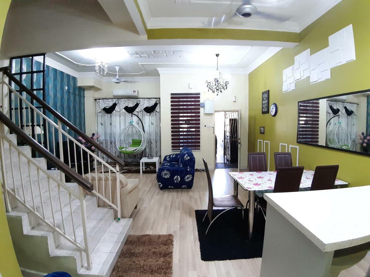 E&A Homestay Klia/ Sepang/ Nilai Esterno foto